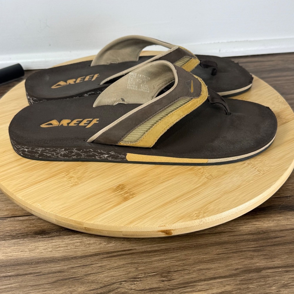 Reef Leather Flip Flops Mens 9 Brown Surf Beach Thong Sandals Coastal Vacation